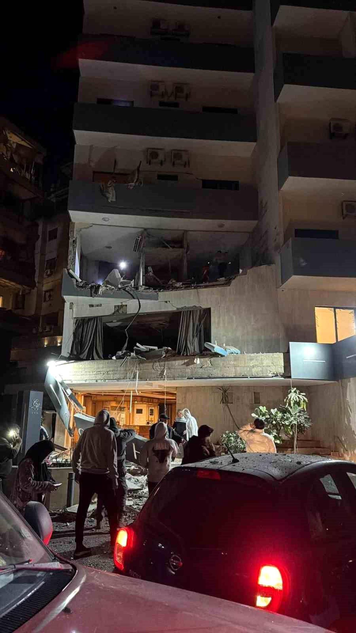 İsrail'in Lübnan'ı hedef alan son saldırılarında en az 10 kişi öldü, 14 kişi yaralandı