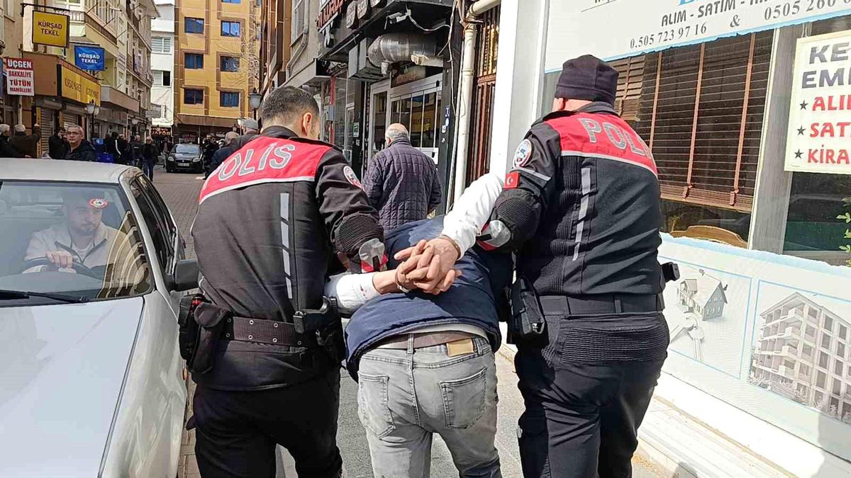 Kahvehanedeki silahlı saldırıyla ilgili şüpheli tutuklandı