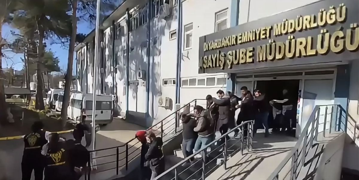 Sahte 'araç muayene randevusu' dolandırıcılığına 14 ilde 'Son istasyon' operasyonu: 25 tutuklama