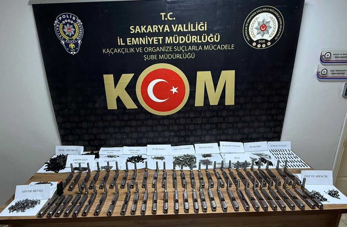 Sakarya'da bin 460 adet tabanca parçası ele geçirildi