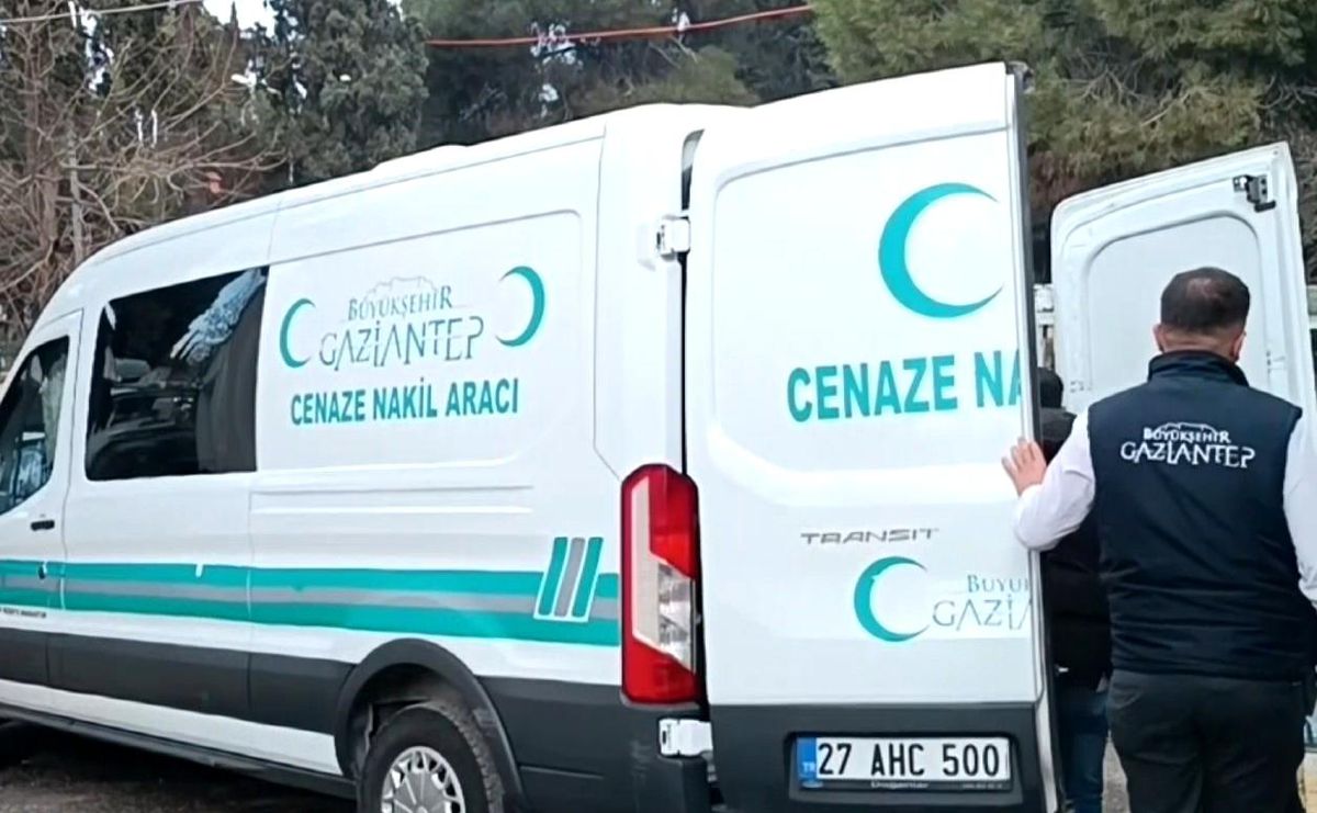 Silahlı kavgada öldürülen gencin cenazesi ailesine teslim edildi