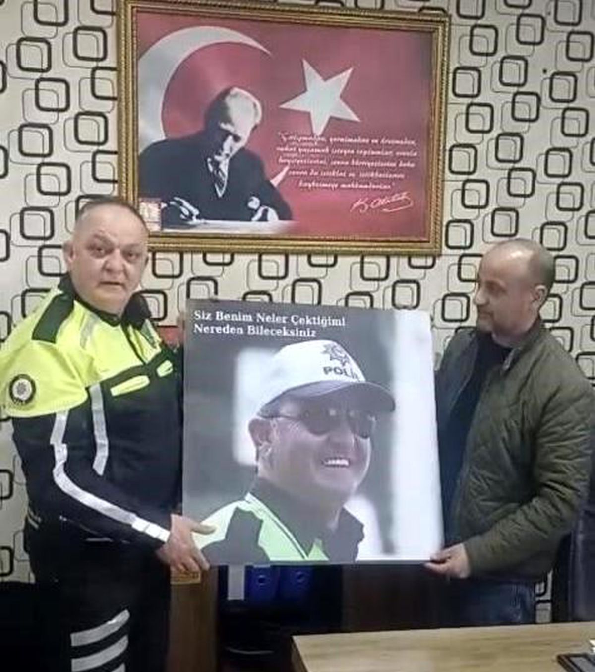 Tarsus'ta trafik polisine anlamlı sürpriz