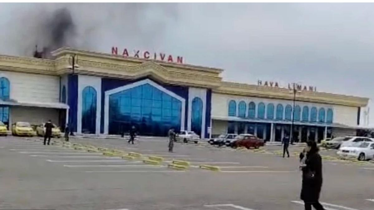 Azerbaycan: İran İHA'ları Nahçıvan Havalimanı'nı vurdu
