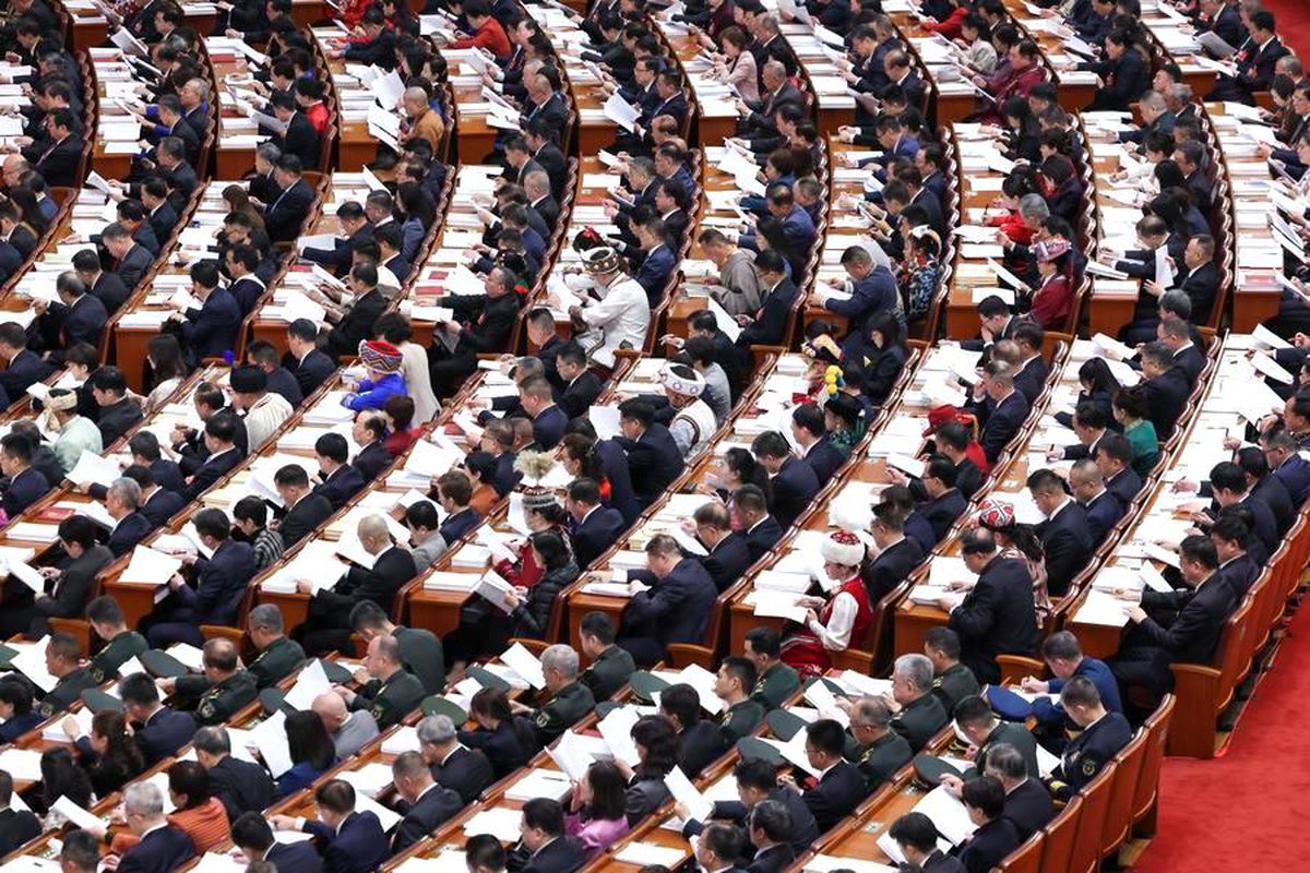 Çin Hükümet Raporu: Tüketimi ve Vatandaşların Gelirini Artıracağız