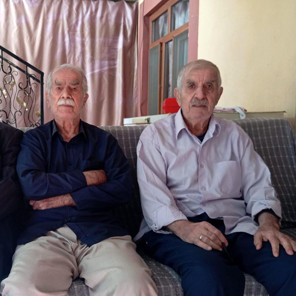 Diyarbakır'da iki kardeş bir gün arayla geçirdikleri kalp krizi nedeni ile hayatlarını kaybetti