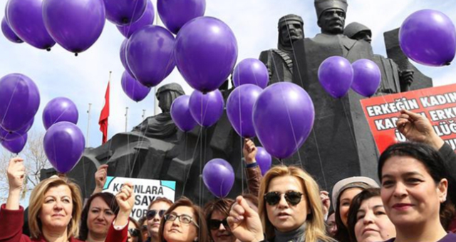 Dünya Kadınlar Günü ne zaman? 8 Mart Dünya Kadınlar Günü hangi güne denk geliyor, resmi tatil mi?