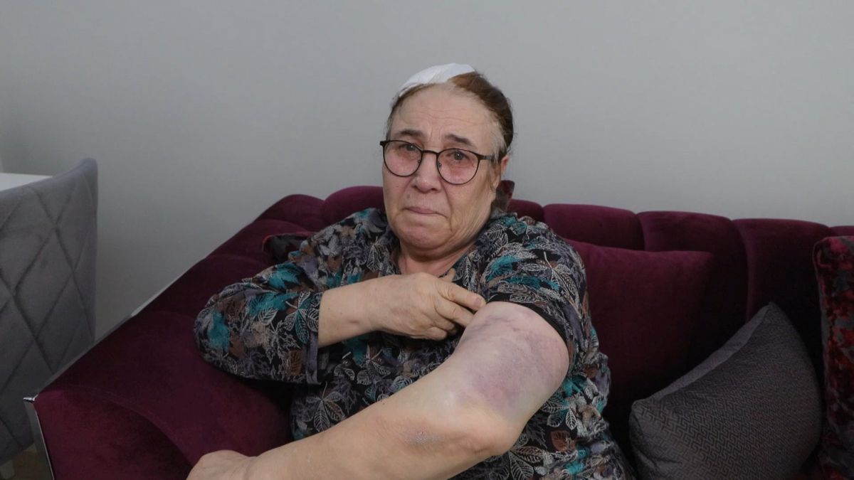 Esenyurt'ta bir yıldır tehdit ettiği çifti sopayla darbetti / Ek bilgi