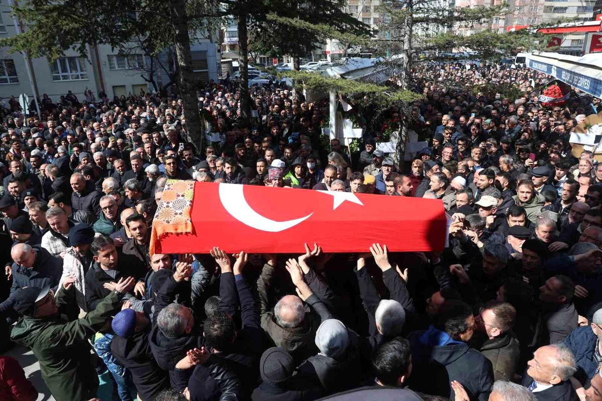 Fatma Nur öğretmenin acılı amcası: 'Fatma Nur okulunda sevilen, iyi bir öğretmendi'