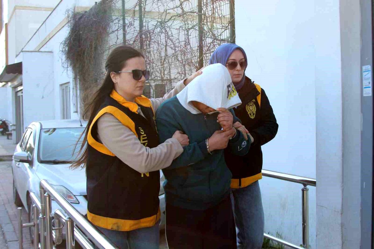 Karı-koca tartışmasında kadın kocasını bıçakladı