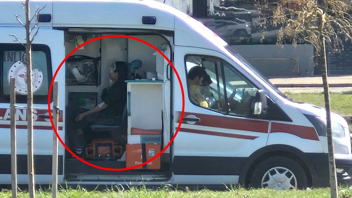 Oynadıkları helyum gazı dolu balonlar patladı: 2 yaralı