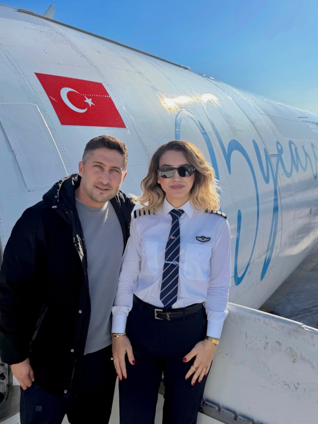 sabri sarioglu nun esi kaptan pilot oldu 19625818 9269 m