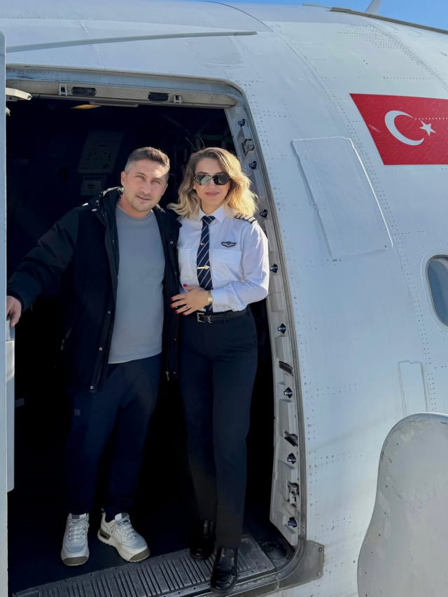 sabri sarioglu nun esi kaptan pilot oldu 19625818 9347 m