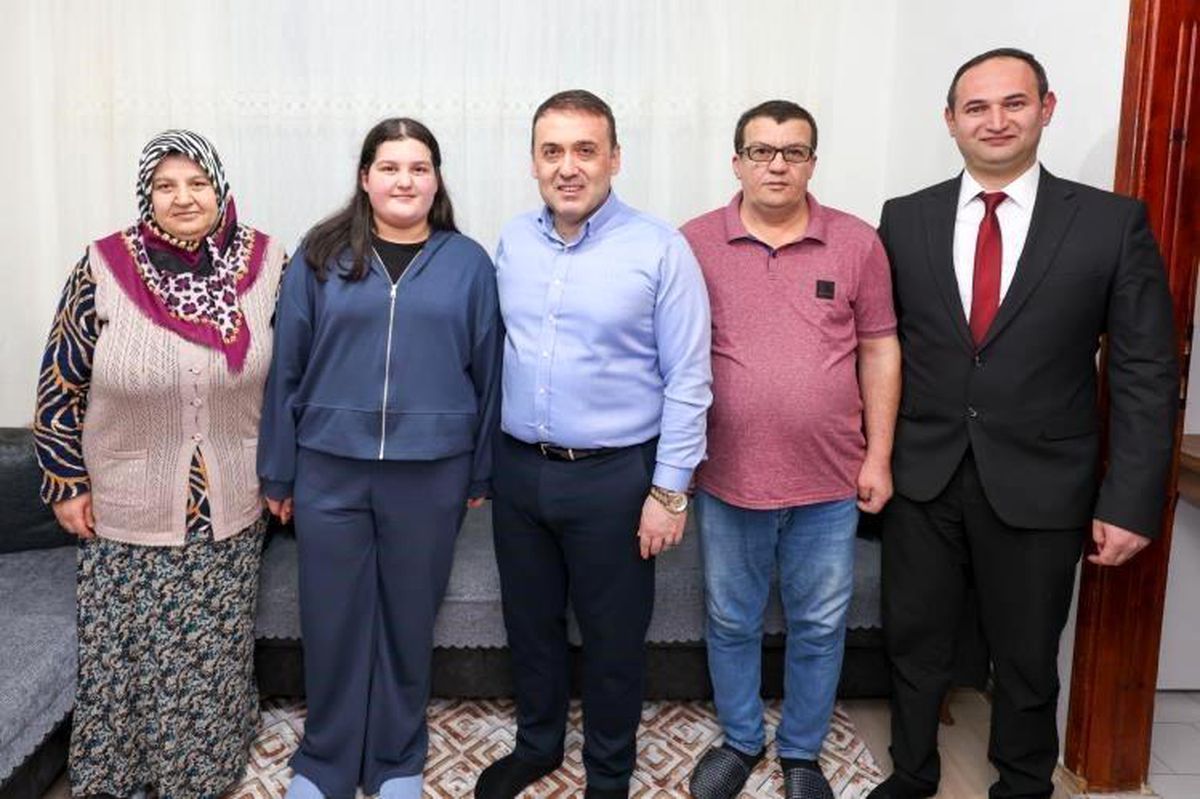 Vali Sözer, Meydan ailesinin iftar sofrasına konuk oldu