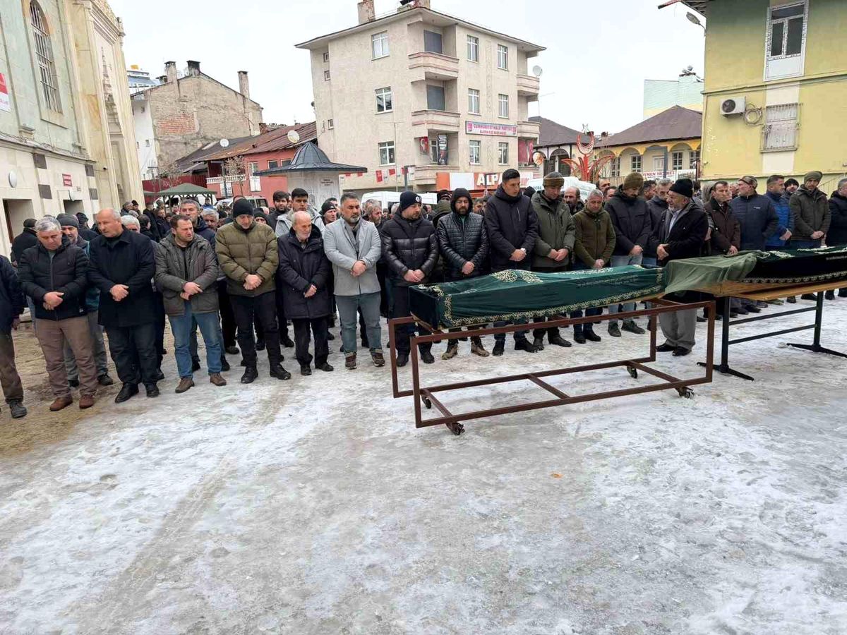 50 yıllık hayat arkadaşlığı aynı gün son buldu