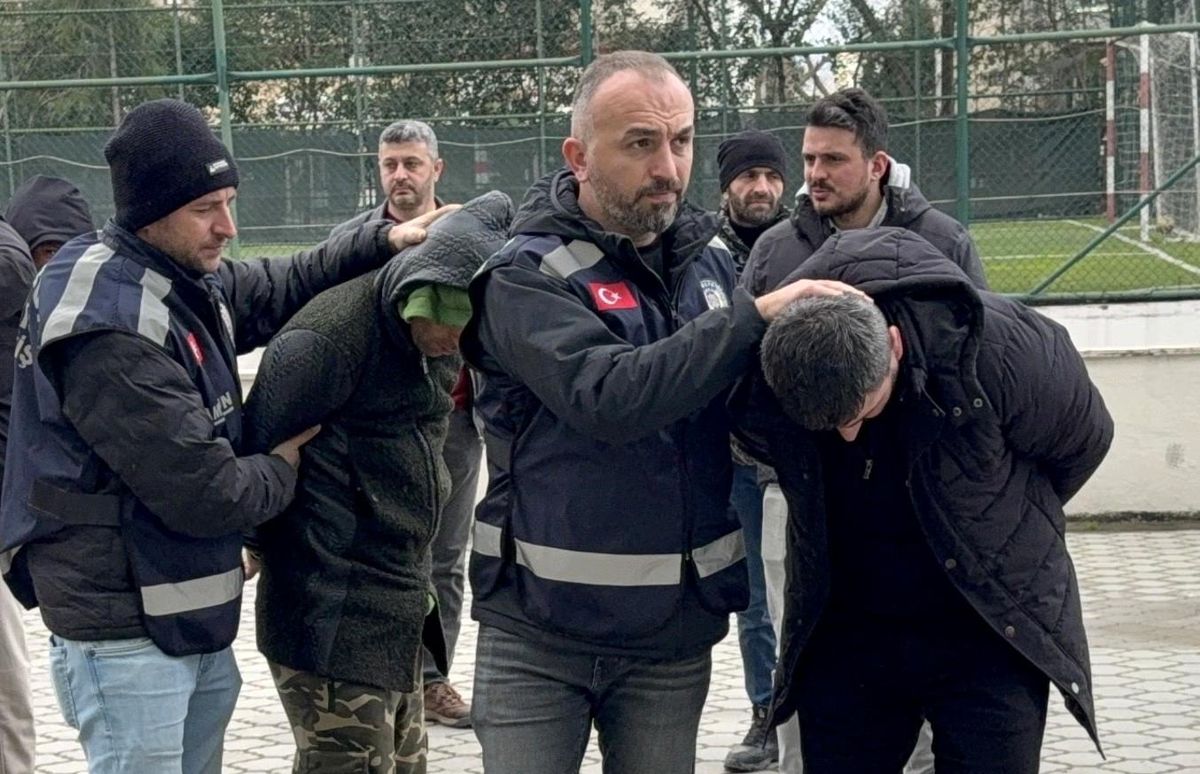 "Kahraman kurye" araç kundaklamaktan tutuklandı