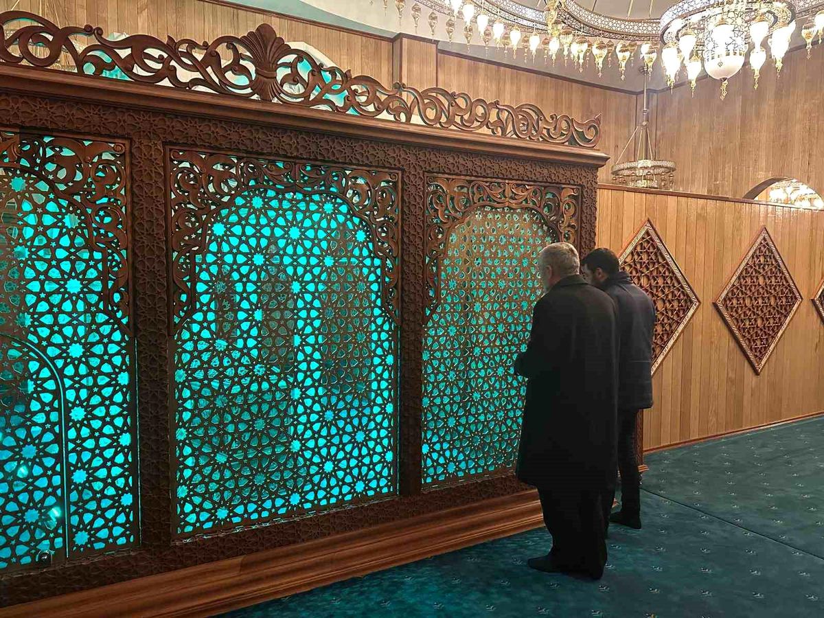 Ramazan'da Veysel Karani Türbesi'ne ziyaretçi akını