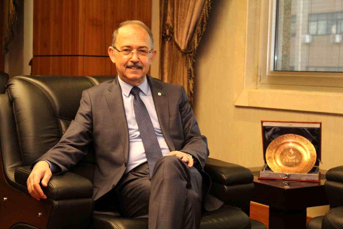 SANKO Üniversitesi Rektörü Prof. Dr. Dağlı'dan 8 Mart mesajı