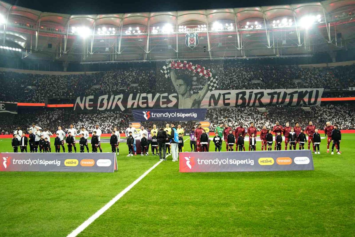 Sergen Yalçın derbiye 4 değişiklikle çıktı