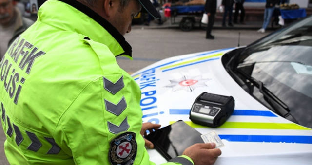 TRAFİK CEZASI ÜCRETLERİ: Trafik cezaları ne kadar oldu, yüzde 10 toleransı kalktı mı? Hız cezaları, radar cezaları ne kadar oldu?