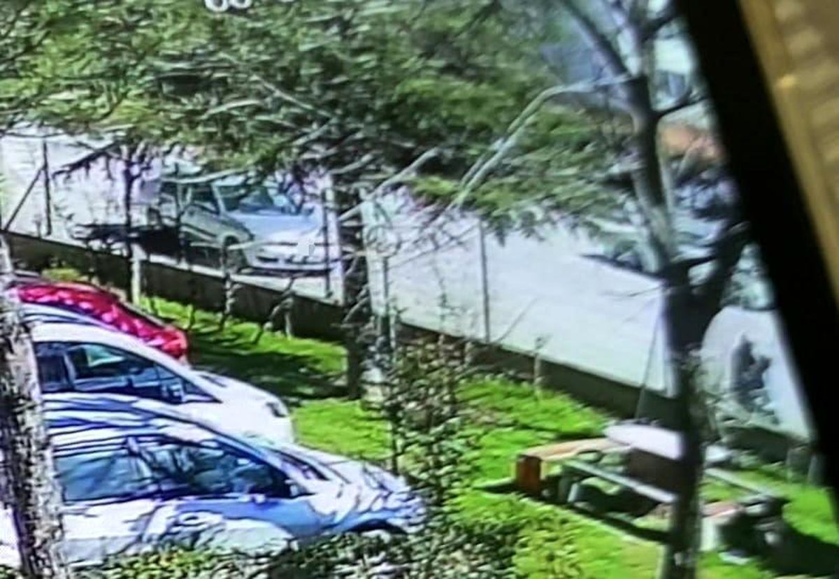 El freni çekilmeyen otomobil faciaya sebep oldu: 1 ölü, 2 ağır yaralı
