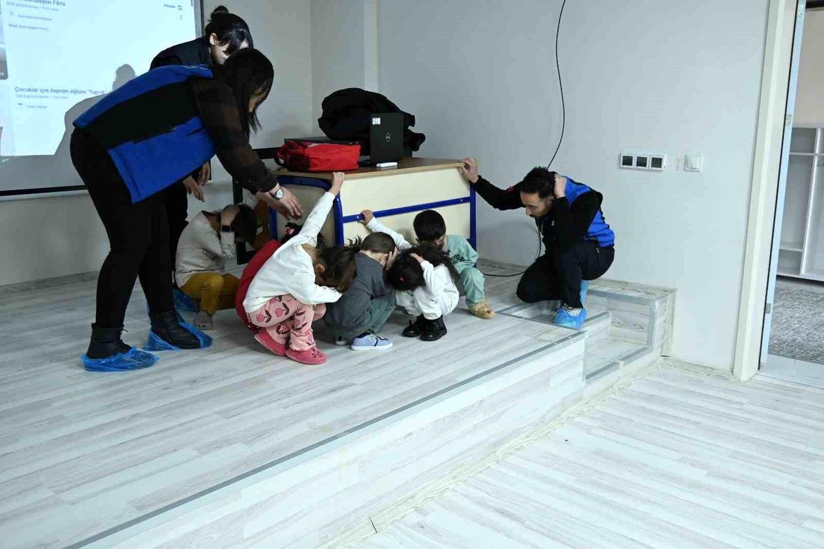 Elazığ'da afet farkındalık eğitimi
