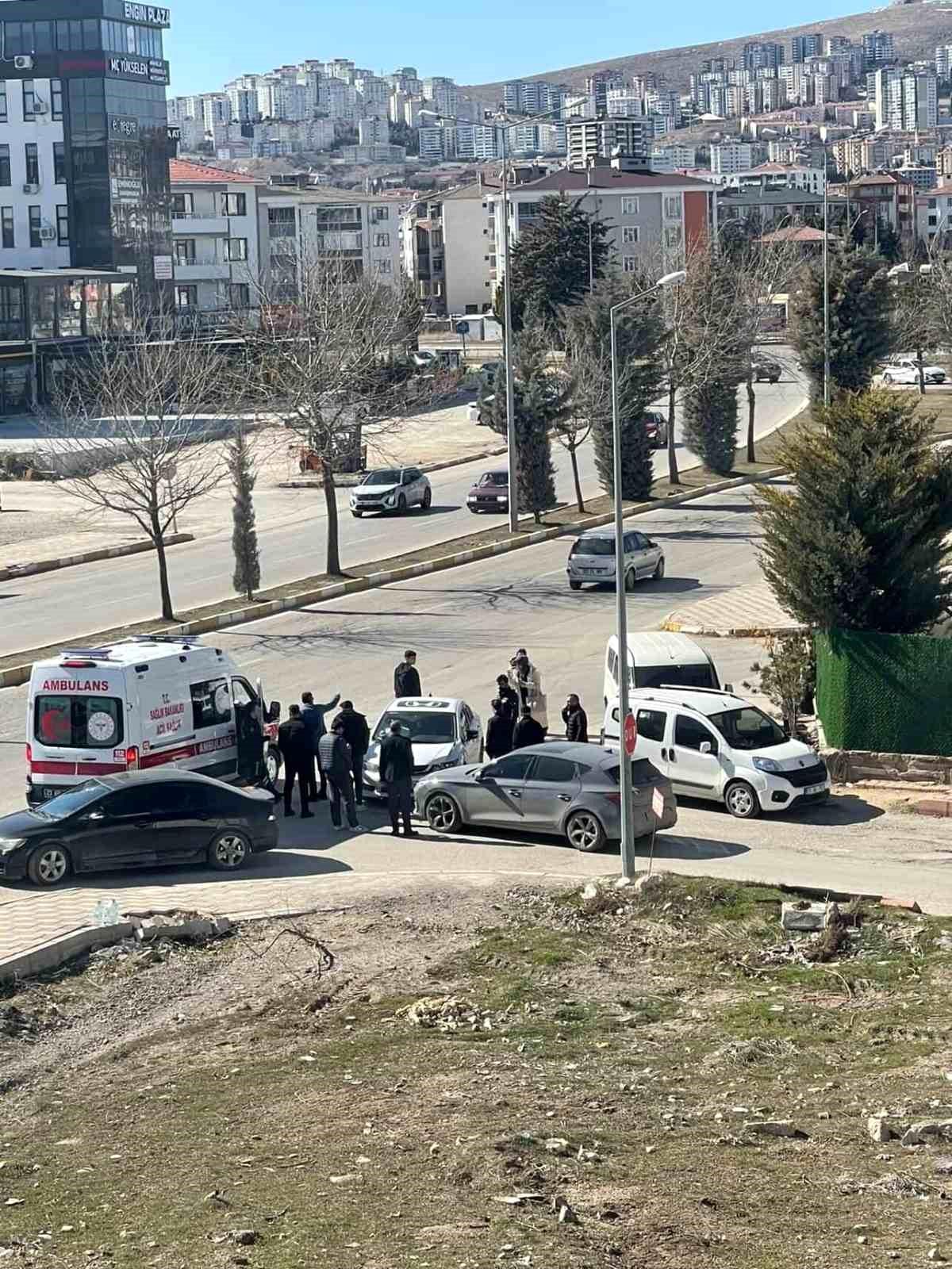 Elazığ'da trafik kazası: 1 yaralı