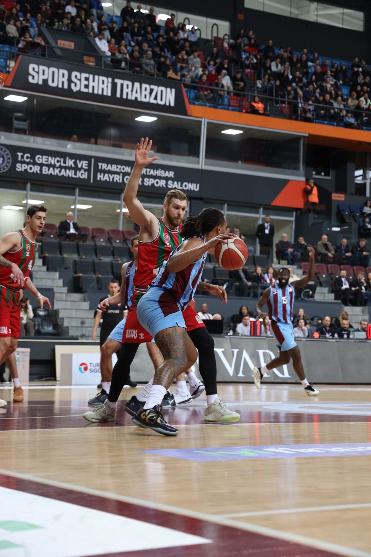 Karşıyaka: 89-79