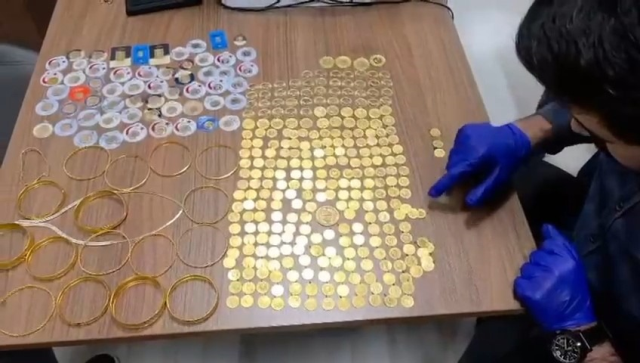 sabaha karsi kapiya geldi altin dolu cantayla 19636826 5558 m