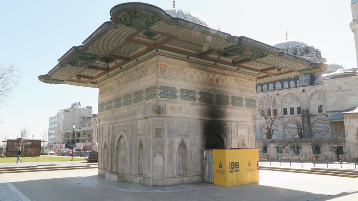 Tophane Çeşmesi'ne Kimliği Belirsiz Kişiler Tarafından Zarar Verildi