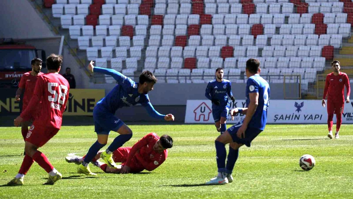 TFF 2. Lig: Karaman FK: 1 Beyoğlu Yeni Çarşı Spor Faaliyetleri: 2