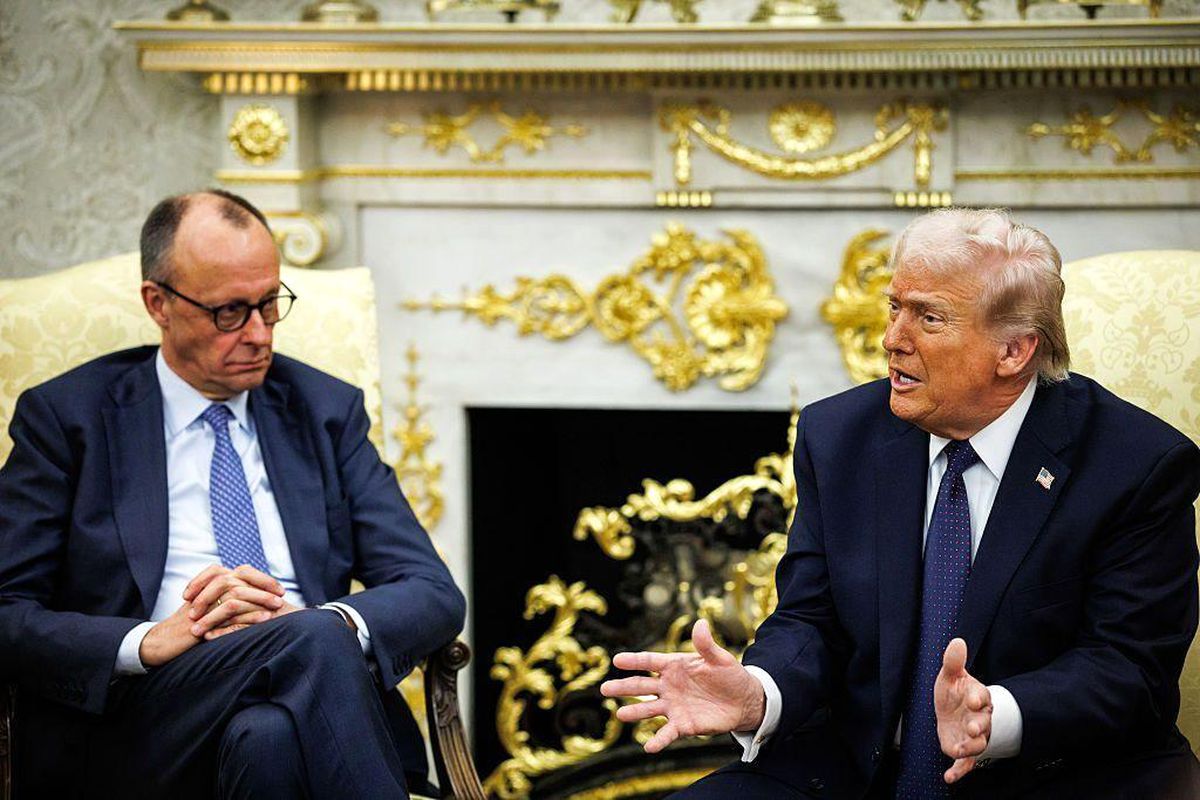 Trump ve Starmer arasında görüş ayrılığı: 'Gökyüzünden rejim değişikliğine inanmıyoruz'
