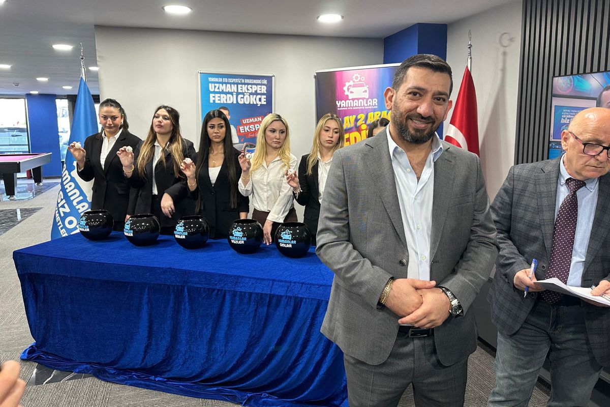 8 Mart'ta yapılan çekilişte 2 otomobil hediye edildi