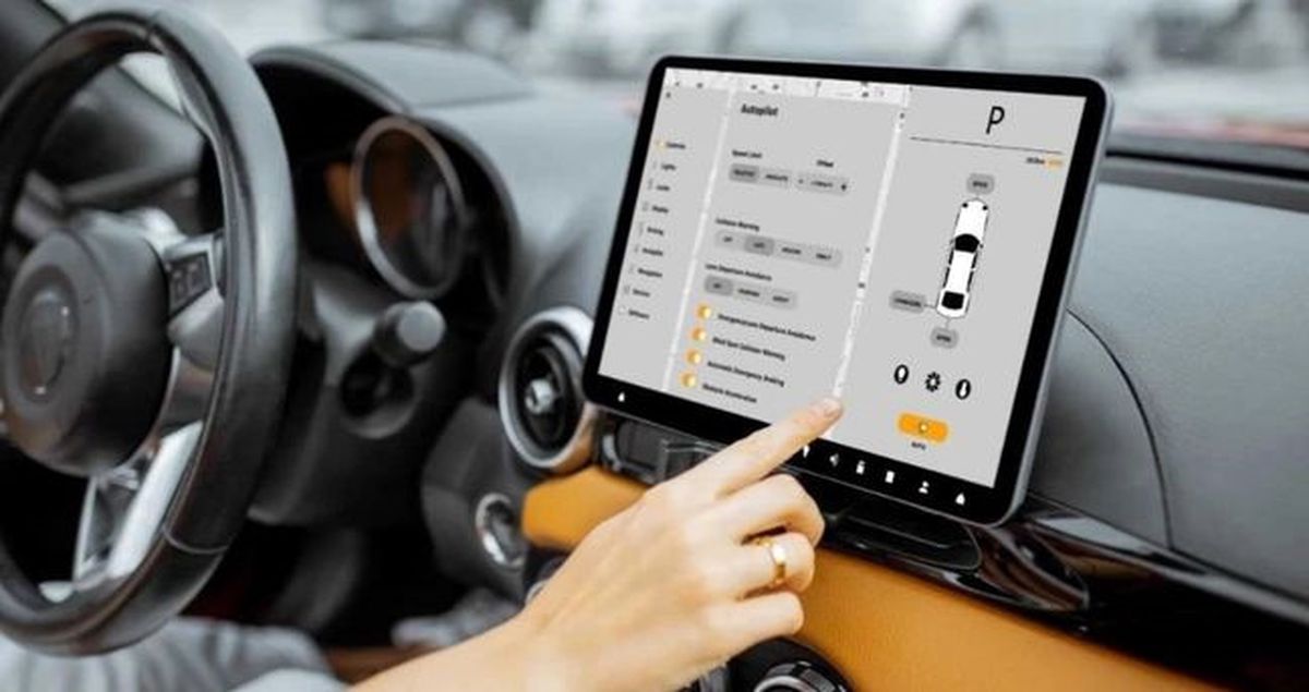 Arabalarda sonradan takılan multimedya ekran yasak mı, cezası ne kadar? CarPlay ve Android Auto yasaklandı mı?