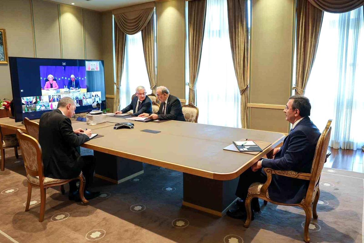 Cumhurbaşkanı Yardımcısı Yılmaz: "Üçüncü ülkeleri de hedef alan saldırıları kınıyor, çatışmaların sona erm...