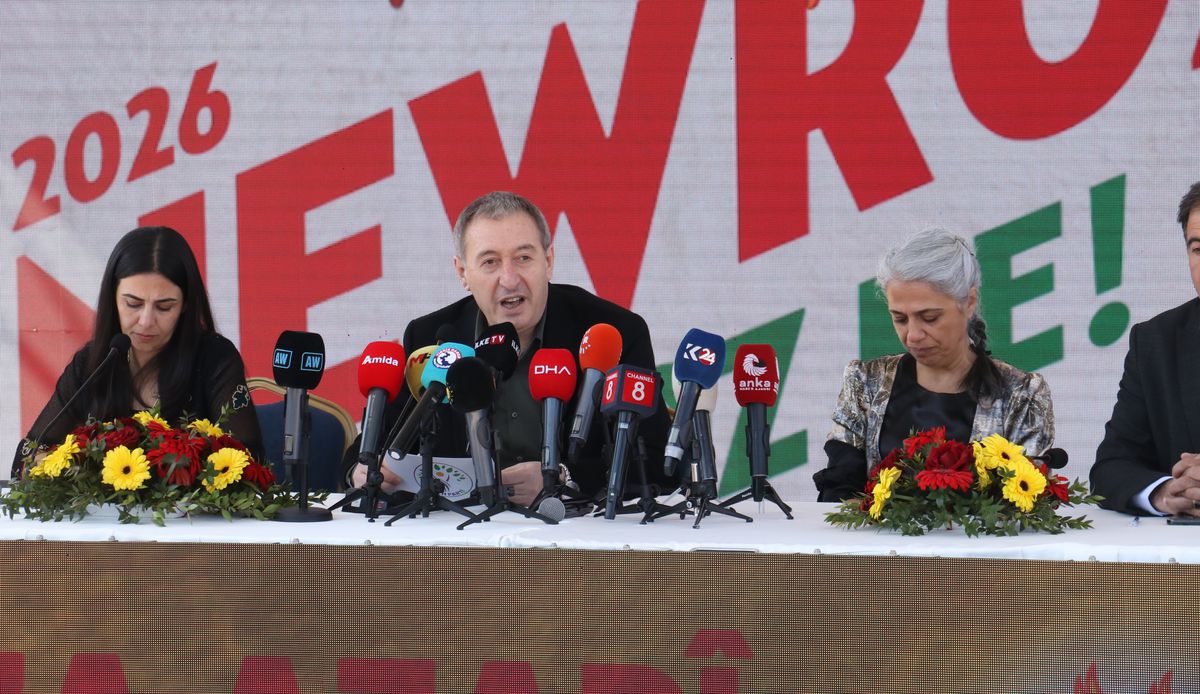 DEM Parti Eş Genel Başkanı Bakırhan: Kürtler hiçbir gücün silahlı gücü değil