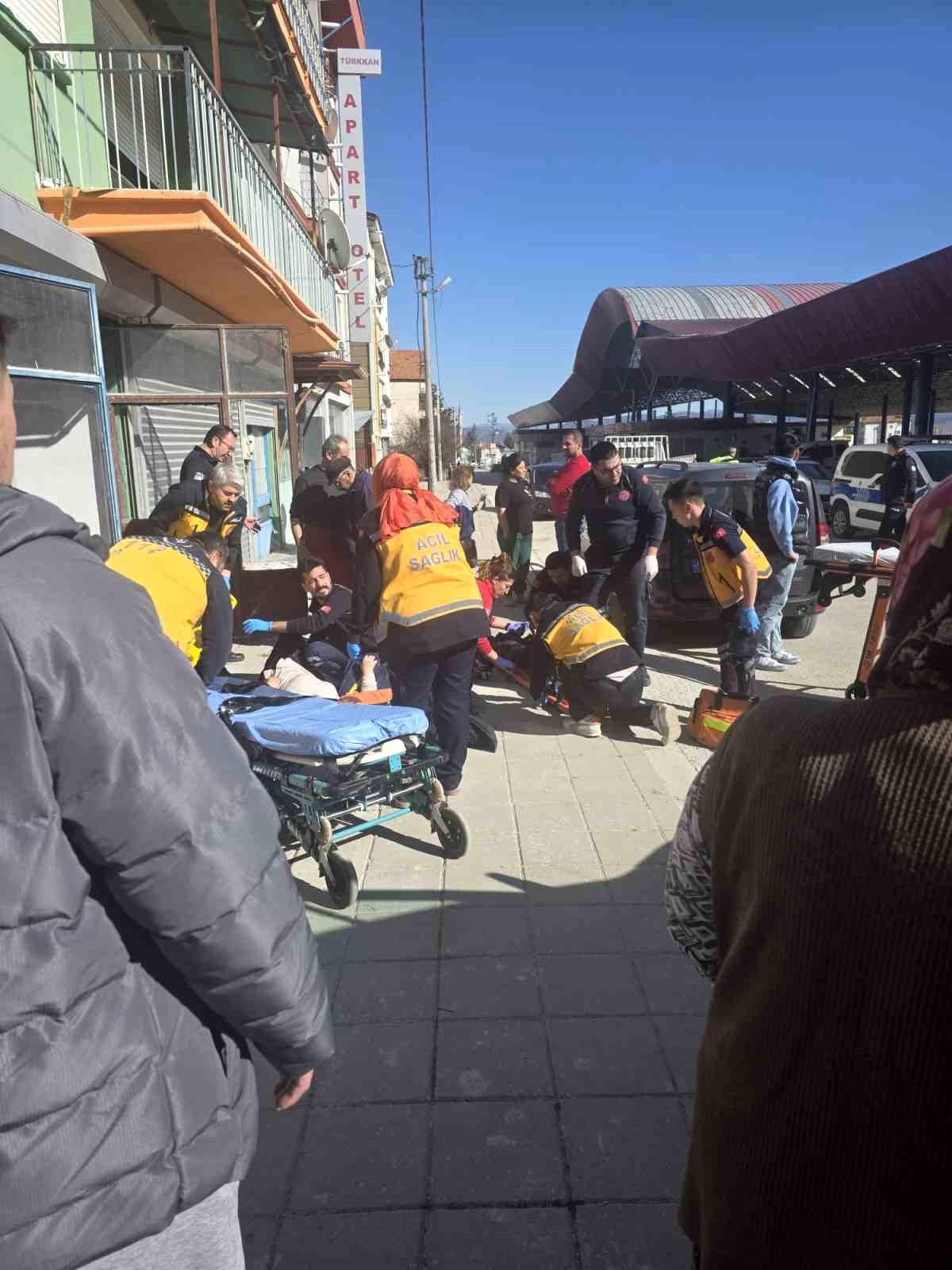 Eski karısını bacağından pompalı tüfekle yaraladı, iş yeri sahibi tarafından kolundan vuruldu