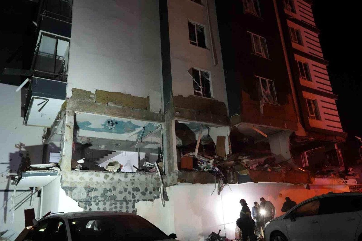 Niğde'deki doğal gaz patlamasında yaralı sayısı 16'ya yükseldi