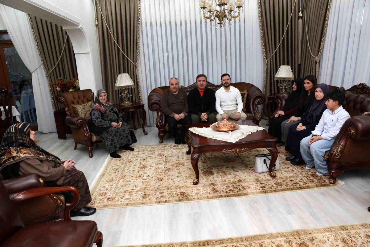 Vali Aydoğdu şehit aileleriyle iftar yaptı