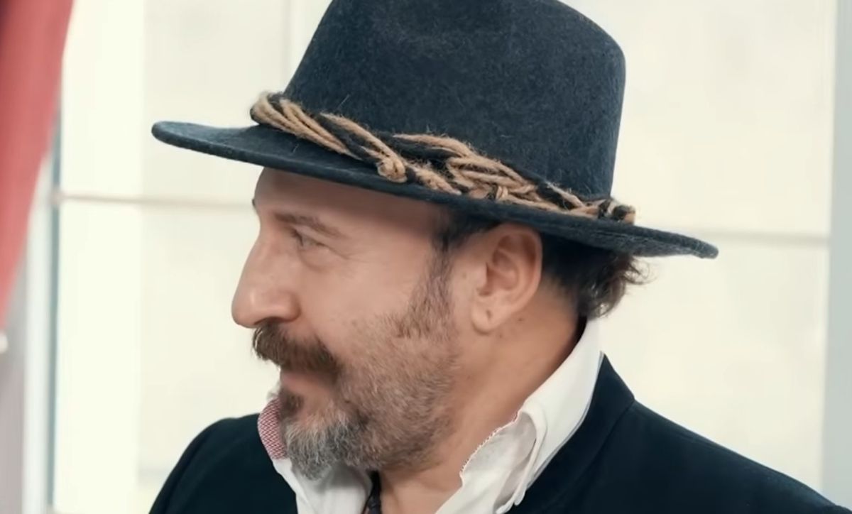 Yemekteyiz Atilla kimdir? Zuhal Topal'la Yemekteyiz Atilla Bey kaç yaşında, nereli?