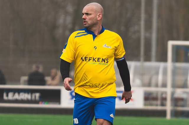 Those who see Sneijder's latest form at 41 years old cannot recognize him