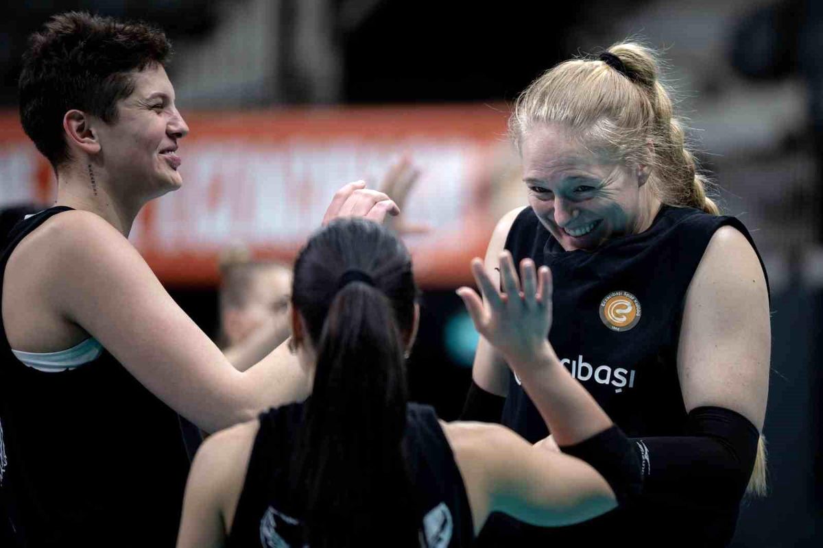 Eczacıbaşı Dynavit, çeyrek finalde DevelopRes Rzeszow karşısında