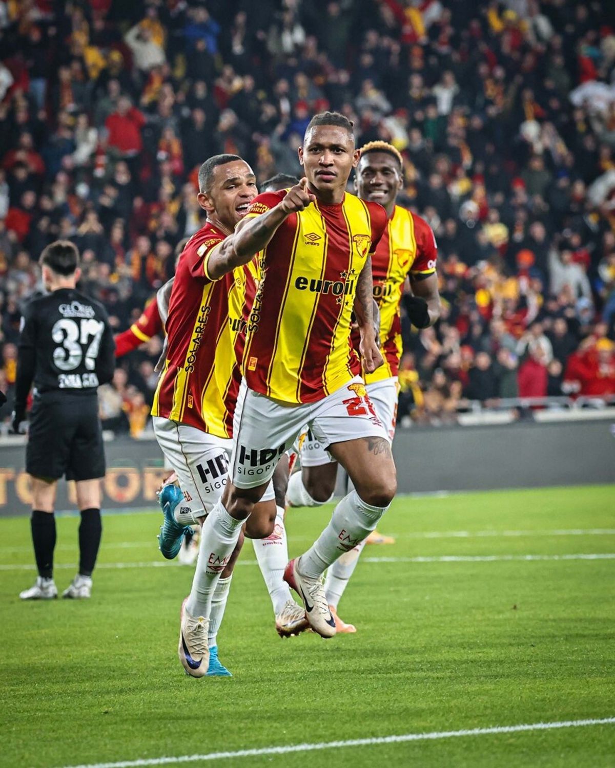 Göztepe, Alanyaspor maçına mutlak galibiyet parolasıyla hazırlanıyor