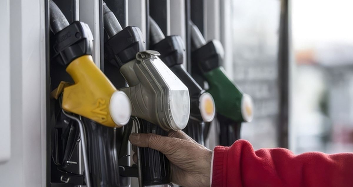 Güncel Akaryakıt fiyatları: 10 MART SON DAKİKA! Benzine, motorine, LPG'ye zam mı gelecek, ne kadar zam yap...