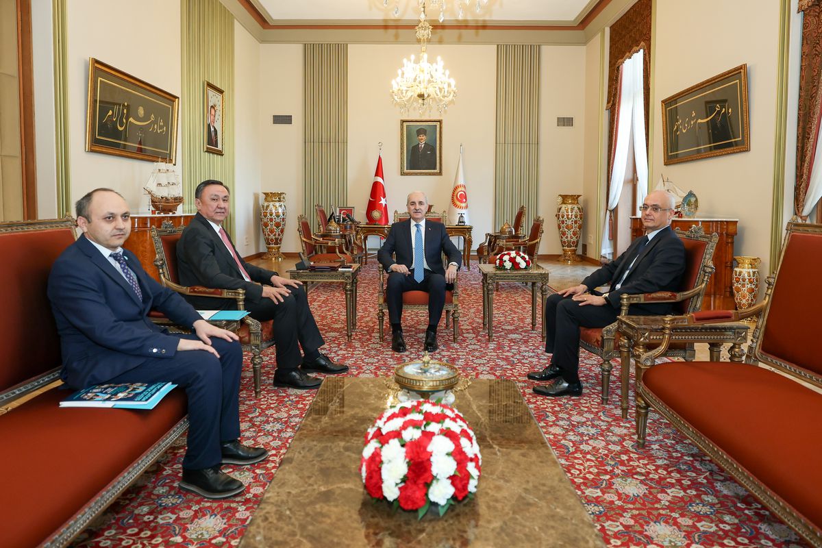Kurtulmuş, TDT Genel Sekreteri Omuraliev'i kabul etti