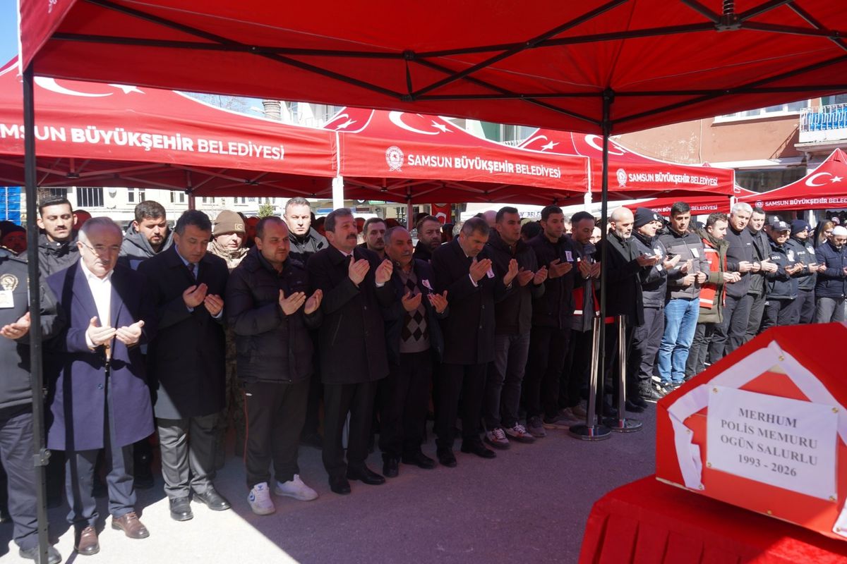 Mardin'de kalp krizi sonucu hayatını kaybeden polis memuru Samsun'da toprağa verildi