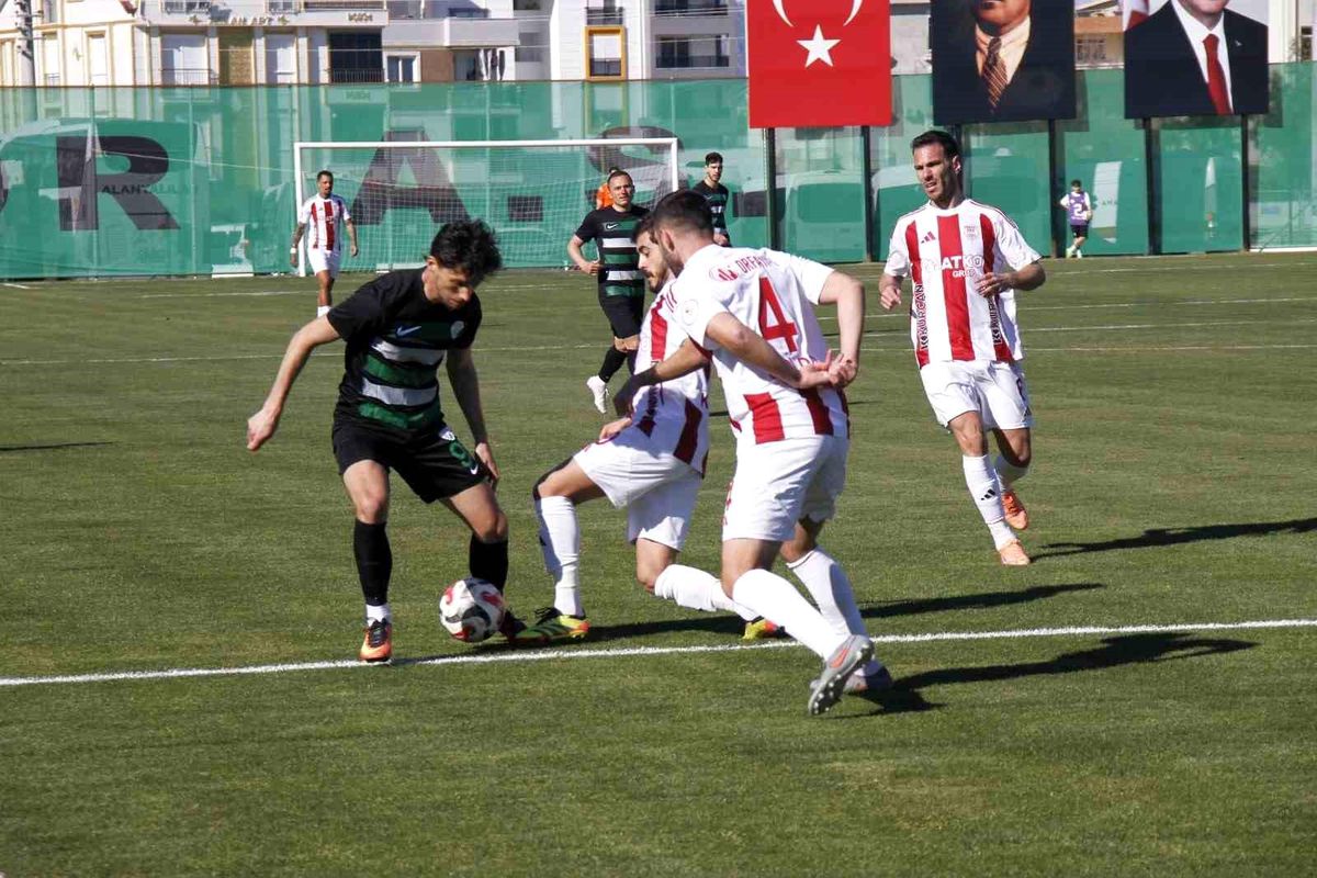 Trendyol 1. Lig: Serikspor: 3 Pendikspor: 4
