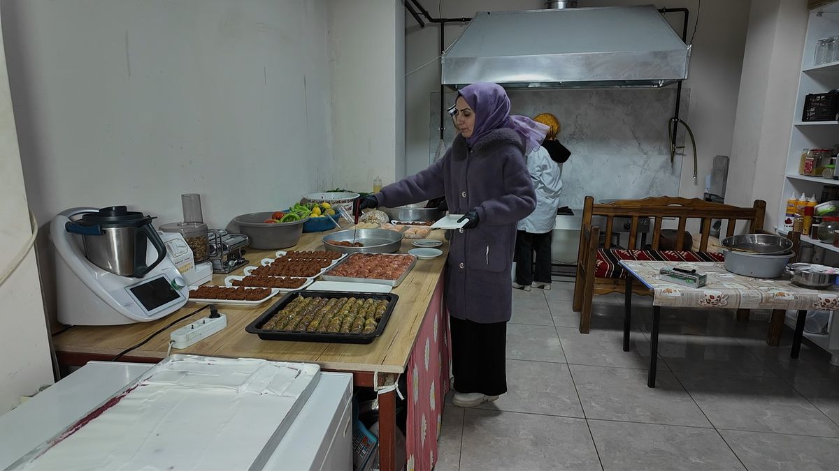 3 çocuk annesinin çocukluk tutkusu işi oldu