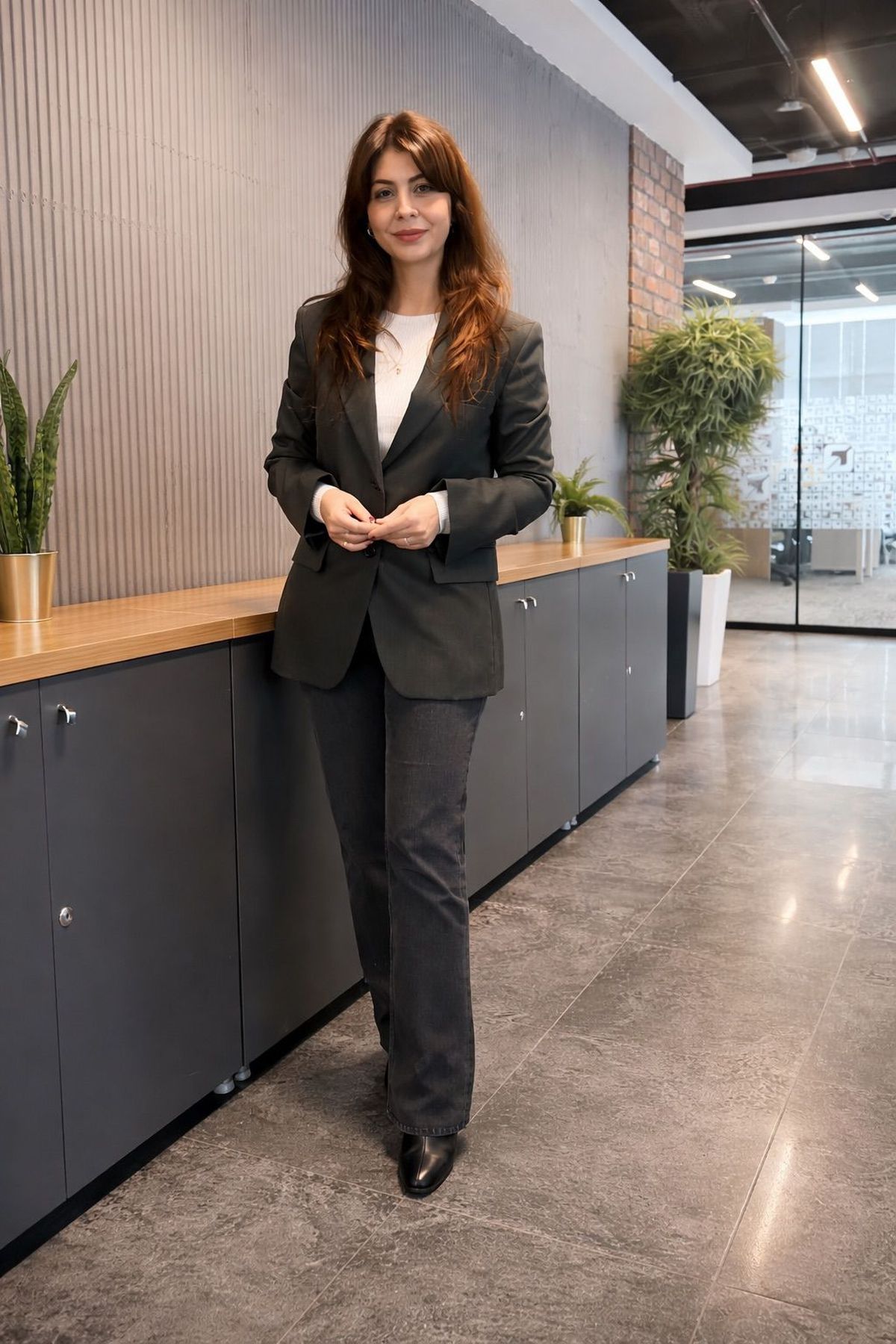 8 Mart'a Özel: Kriz Anlarında Dijital Gücün Kadın Lideri