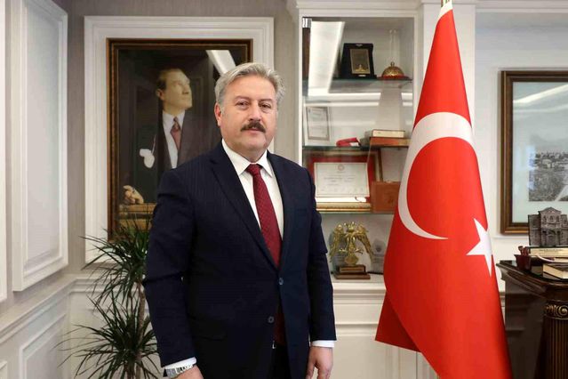 Başkan Palancıoğlu’ndan 12 Mart İstiklal Marşı’nın kabulünü kutlama mesajı