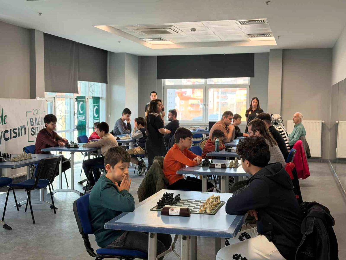 Bilecik'te satranç turnuvası düzenlendi